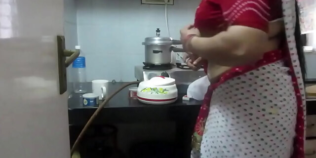 aunty, bbw, bhabhi, big tits, busty, chubby, fat, hot, housewife, indian, 