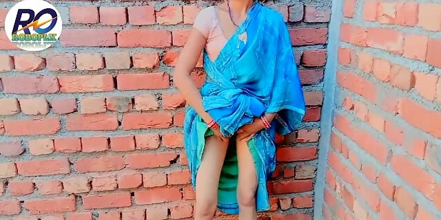 640px x 320px - Mummy ne apne bete se hi chut ki pyaas bujhai saree show finger Sex roboplx Hindi  audio aawaj me 8:21 HD Indian Porno Videos